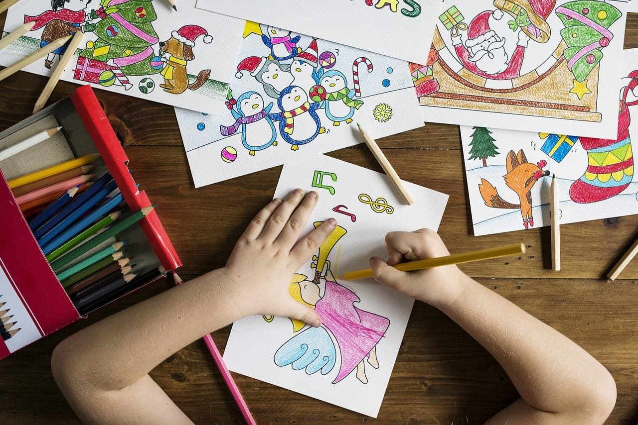 The Art of Drawing Readers In